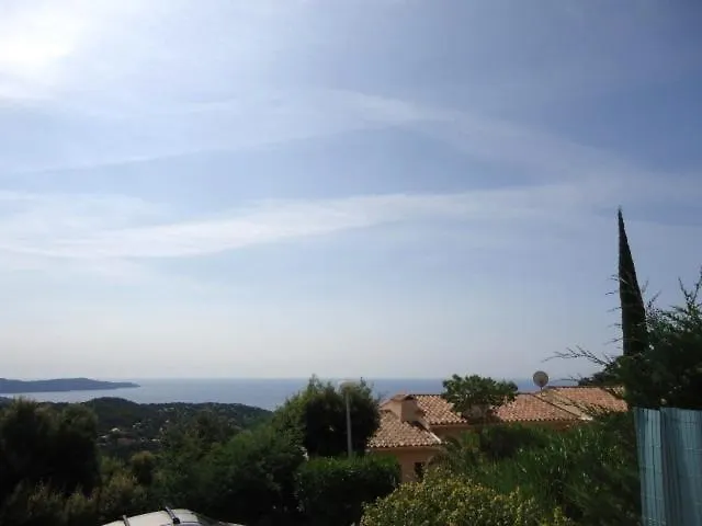 Joli Studio Rez De Jardin Residence Avec Piscine Cavalaire-sur-Mer 0*,  France